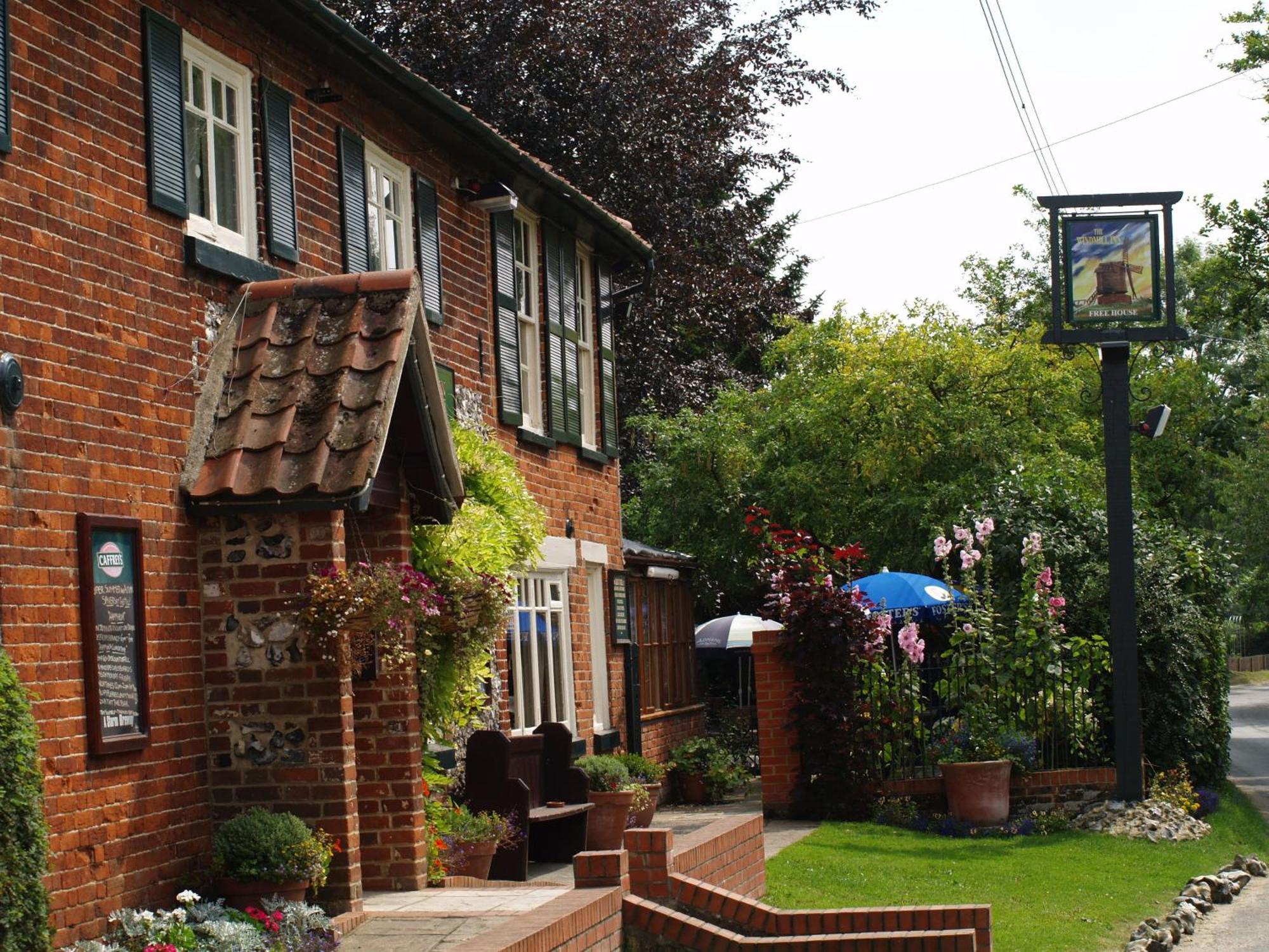 The Olde Windmill Inn Great Cressingham Экстерьер фото